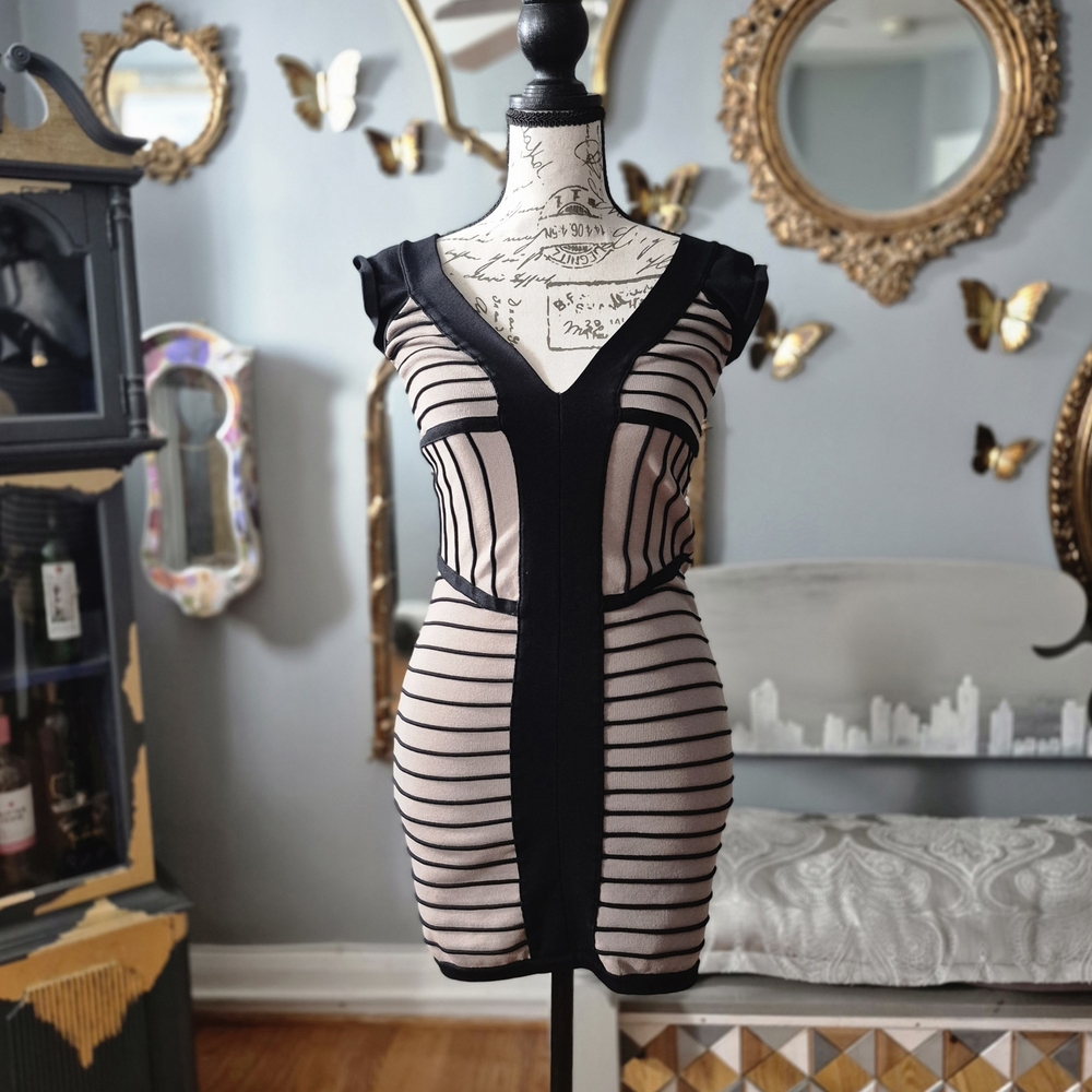 2B Bebe Black and Cream Striped Mini Dress XS